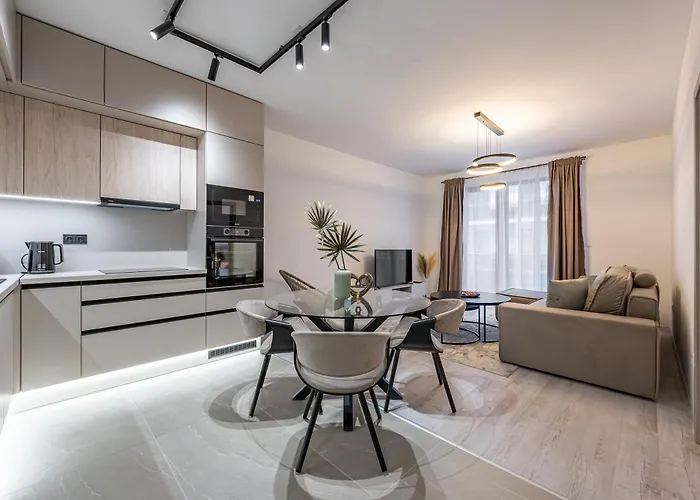 Διαμέρισμα Brand New In A House